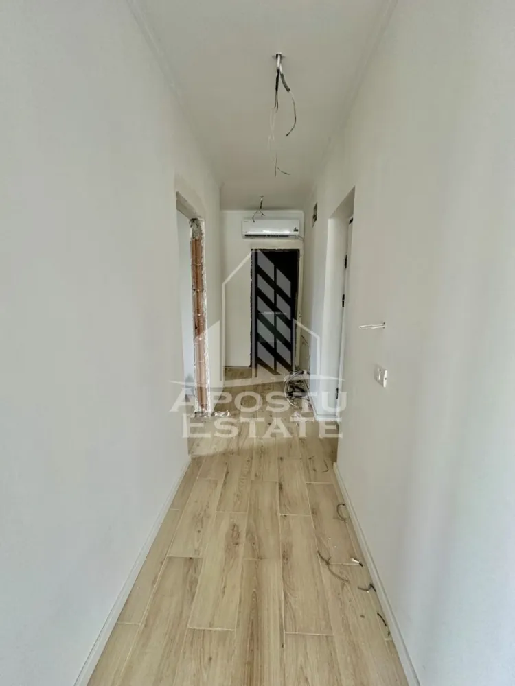 Apartament cu 4 camere, terasa de 30 mp, zona Planetelor din Giroc