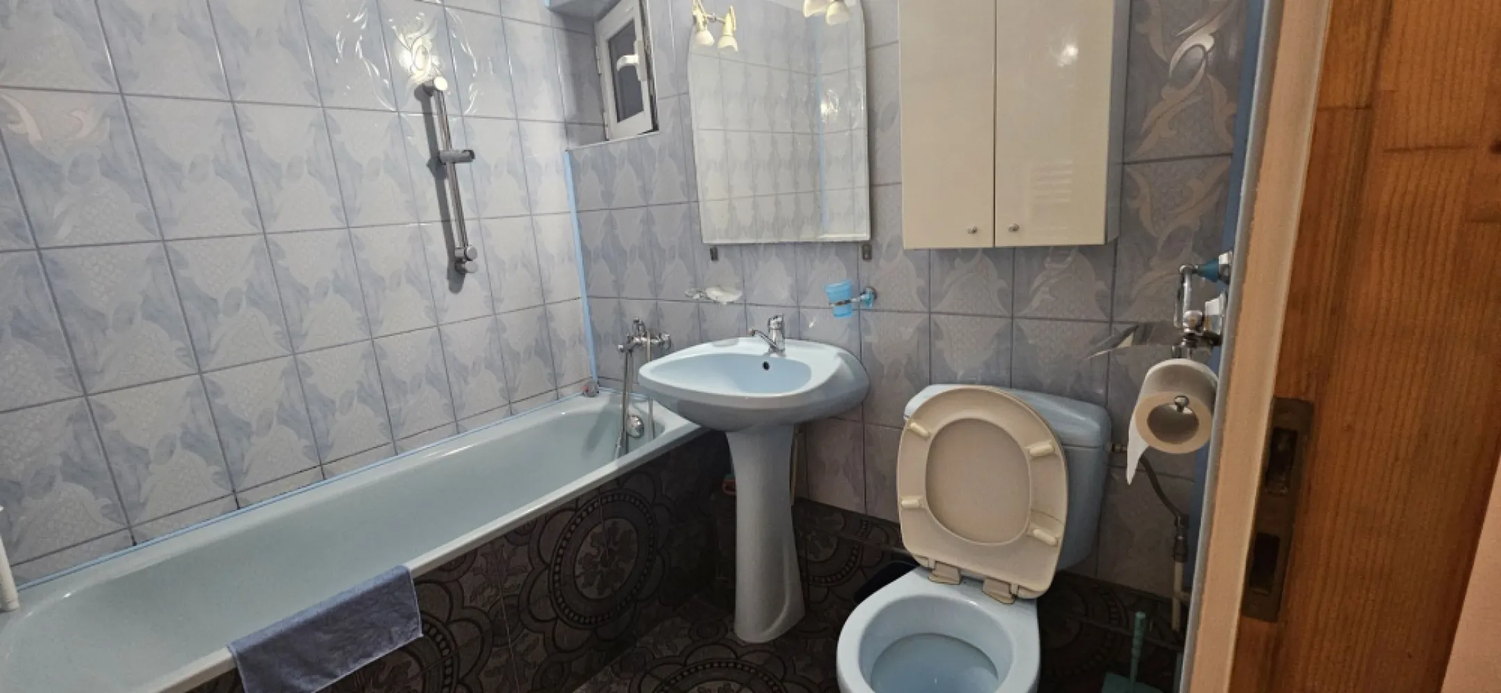 Crangasi apartament 3 camere de inchiriat mobilat si utilat
