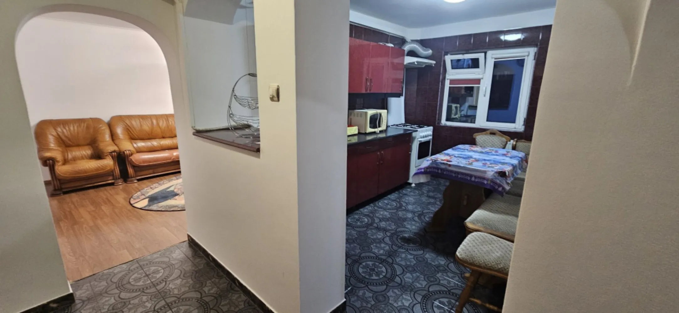 Crangasi apartament 3 camere de inchiriat mobilat si utilat