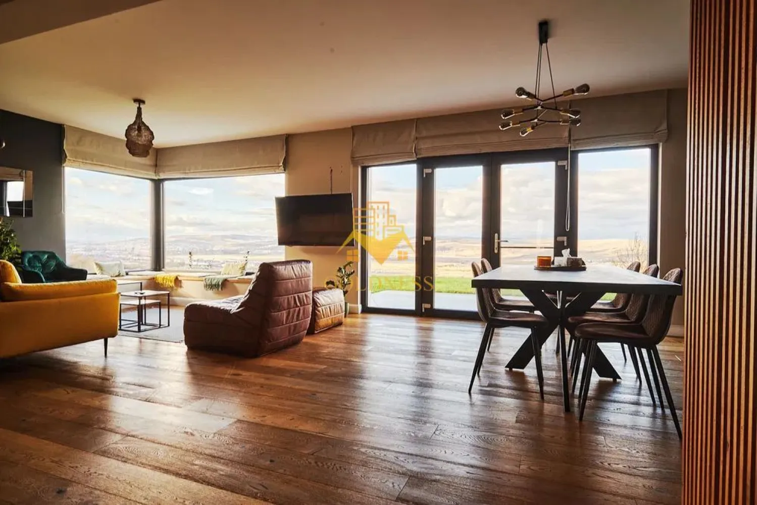 4 camere Premium, Garaj, Curte, Pet Friendly, Kaufland, Lidl, Dezmir - GOLDNESS Imobiliare vă propune spre închiriere o casa cu 4 camere complet mobilata și utilata, în Dezmir.
Dispune de garanj subteran de 30 mp!
Se accepta animale de companie mici!
Se află în apropierea stațiilor de transport în comun, magazine, restaurante, spații verzi, farmacii, etc. 

Casa este compartimentata astfel:
Parter:
 - living cu bucatarie open space complet utilată și mobilată, canapea extensibilă, loc de servit masa
 - o baie de serviciu, o camara 
Etaj 1:
 - un dormitor cu pat matrimonial, dressing, noptiere, baie proprie cu dus walk-in
 - un dormitor cu pat matimonial, dulap, noptiere
 - dormitor cu birou, pat single, biblioteca 
 - baie cu dus walk-in, calorifer port prosop și dulap pentru depozitare.
 - curte proprie de 430 mp

Imobilul este dotat cu toate cele necesare- centrală proprie, frigider, aragaz, hotă, mașină de spălat haine, tv, etc. 

Dacă sunteți interesați de aceasta casa individuala și doriți să o vizionați, dar și pentru alte oferte nu ezitați să ne contactați telefonic sau prin e-mail. Vă stăm la dispoziție!
Pentru intermediere se percepe un comision de 50% din prețul chiriei!