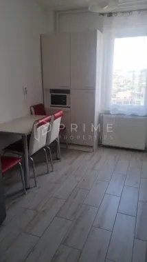 Apartament spațios cu 3 camere | Cartier Unirii