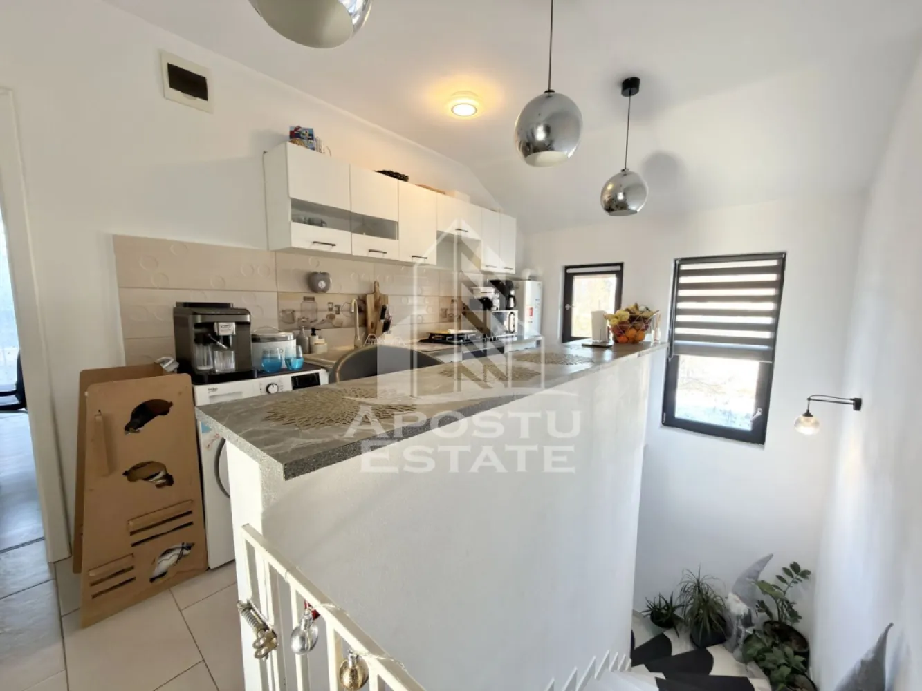 Apartament cu 2 camere complet mobilat si utilat la etajul 1 in Giroc