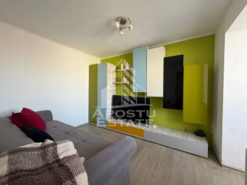 Apartament semidecomandat, 2 camere, centrala proprie,Sagului