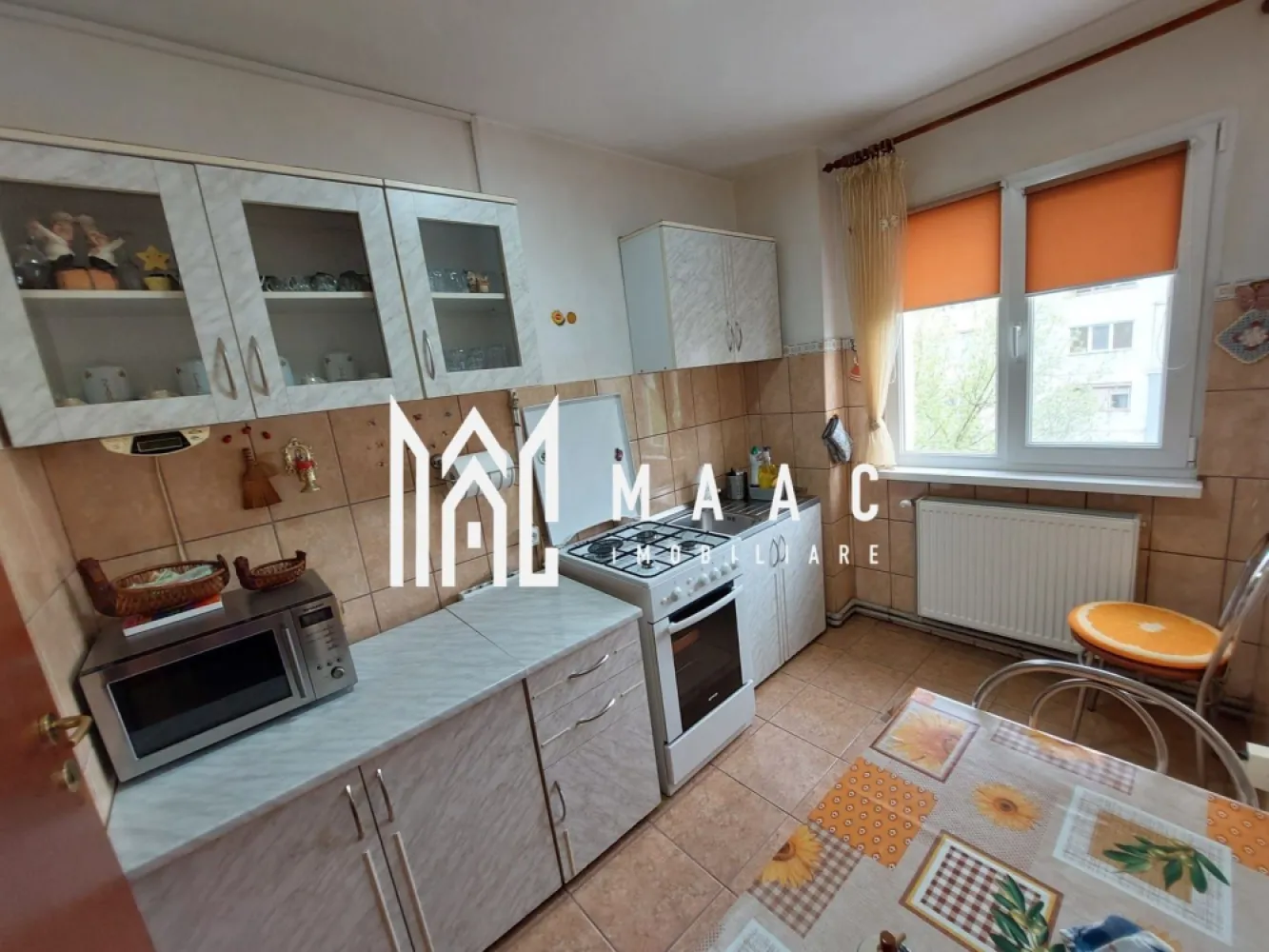 Apartament 3 camere semidecomandat | Orșova Central | 64 mp, etaj 3