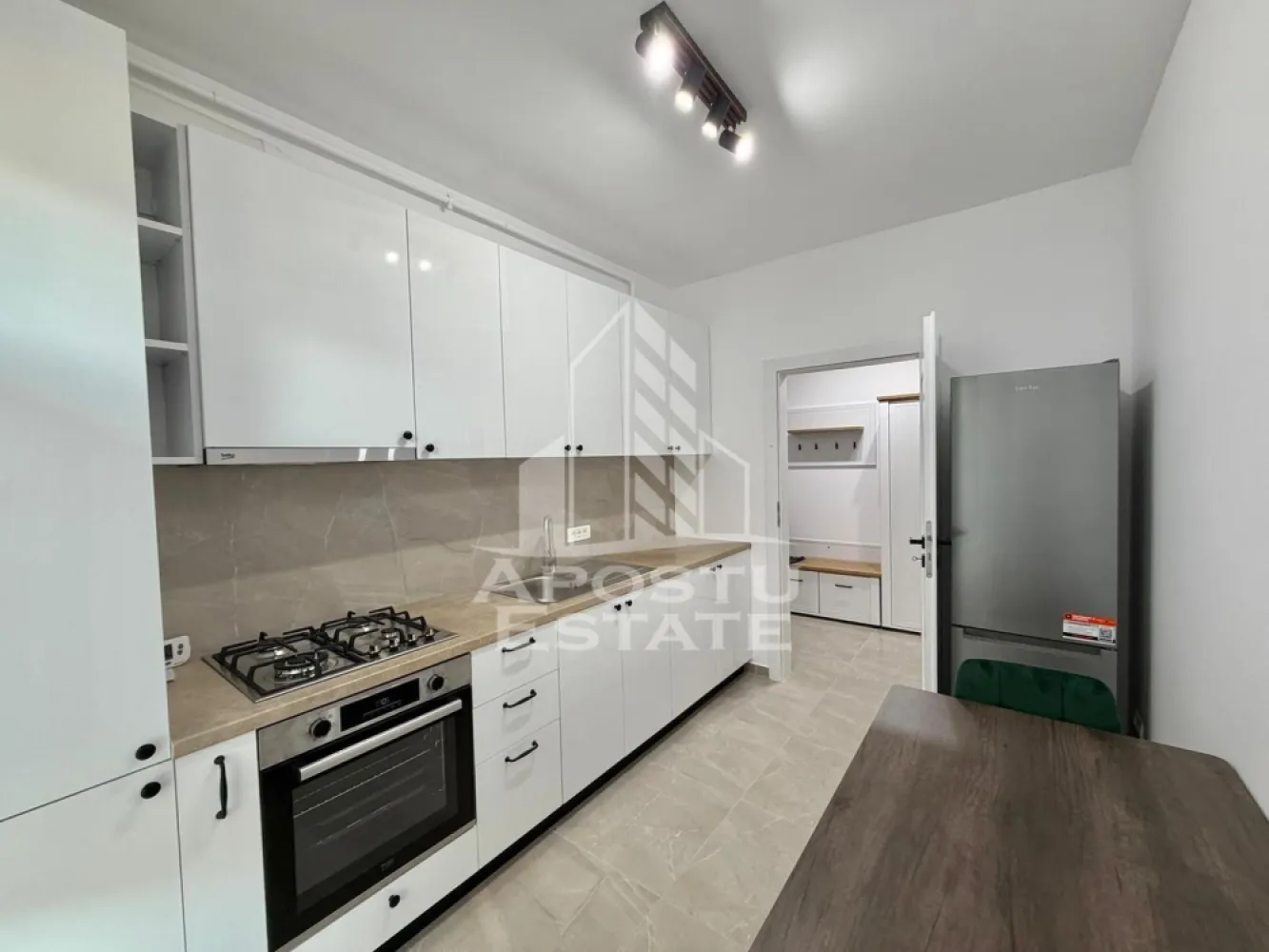 Apartament cu 2 camere de inchiriat, petfriendly, loc de parcare,Giroc