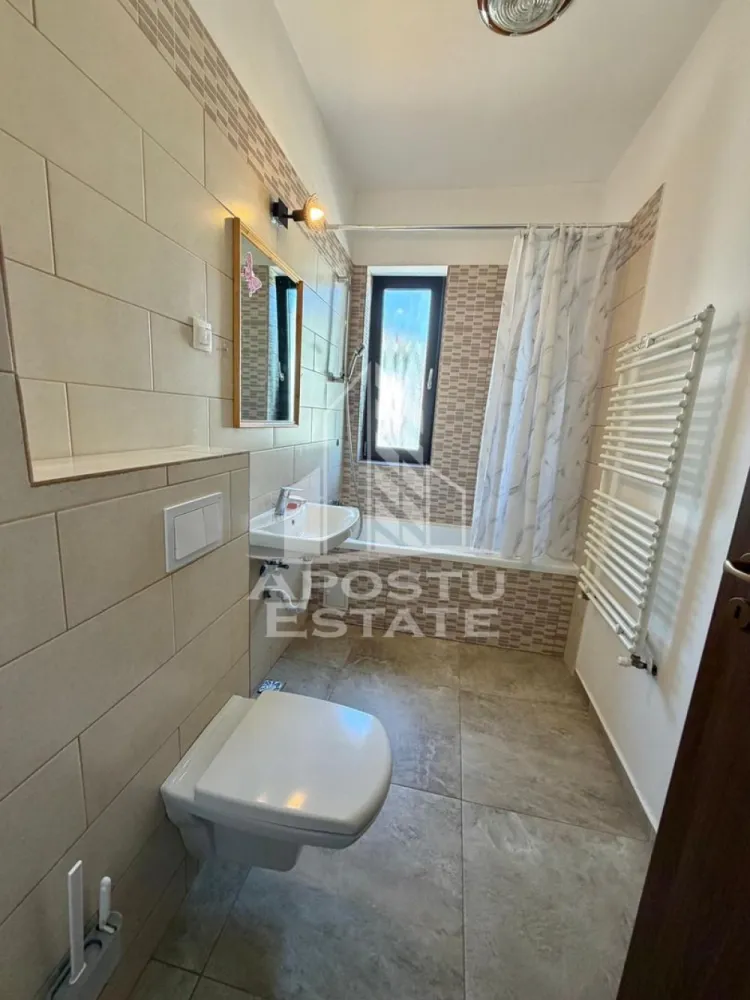 Apartament cu 2 camere de inchiriat, 2 locuri de parcare, Dumbravita