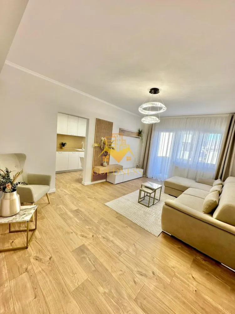3 camere, Premium, bloc nou, parcare, bloc nou, Urusagului, Zona Profi - GOLDNESS Imobiliare vă propune spre închiriere un apartament cu 3 camere complet mobilat și utilat, la etajul 2 într-un imobil de 3 etaje, în Floresti.
Dispune de loc de parcare in subteran inclus in pret!
Se află în apropierea stațiilor de transport în comun, magazine, restaurante, spații verzi, farmacii, etc. 

Apartamentul este compartimentat astfel:
 - dormitor cu pat matrimonial, dressing, noptiere
 - dormitor care se mobileaza la cere
 - living cu bucatarie open space complet utilată și mobilată, canapea extensibilă, loc de servit masa 
 - baie cu cabina de dus, calorifer port prosop și dulap pentru depozitare.
 - balcon de 4 mp.

Imobilul este dotat cu toate cele necesare- centrală proprie, frigider, aragaz, hotă, mașină de spălat haine, etc. 

Dacă sunteți interesați de acest apartament și doriți să îl vizionați, dar și pentru alte oferte nu ezitați să ne contactați telefonic sau prin e-mail. Vă stăm la dispoziție!

Pentru intermediere se percepe un comision de 50% din prețul chiriei!