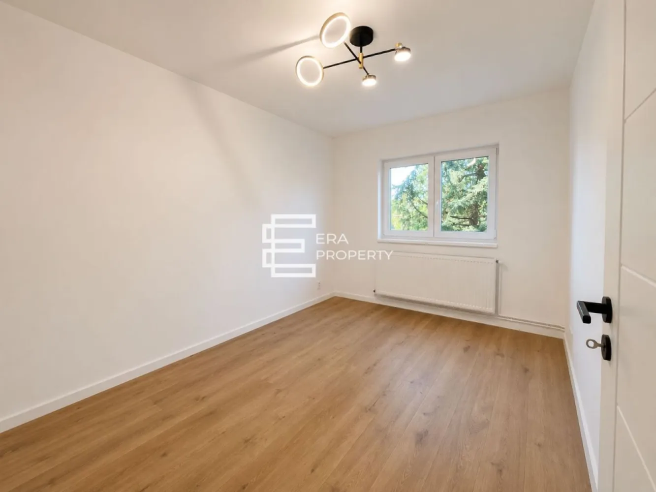 Apartament 3 camere complet renovat, 68.5 mp utili, etaj 1, Sibiu