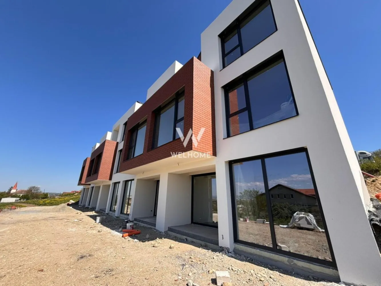 Casa de vanzare – concept modern, priveliste deosebita – 147 mp utili