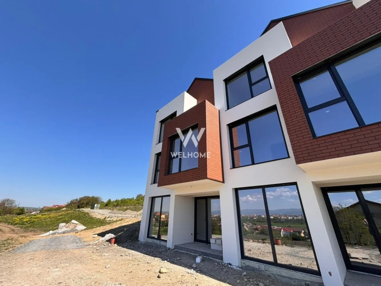 Casa de vanzare – concept modern, priveliste deosebita – 147 mp utili