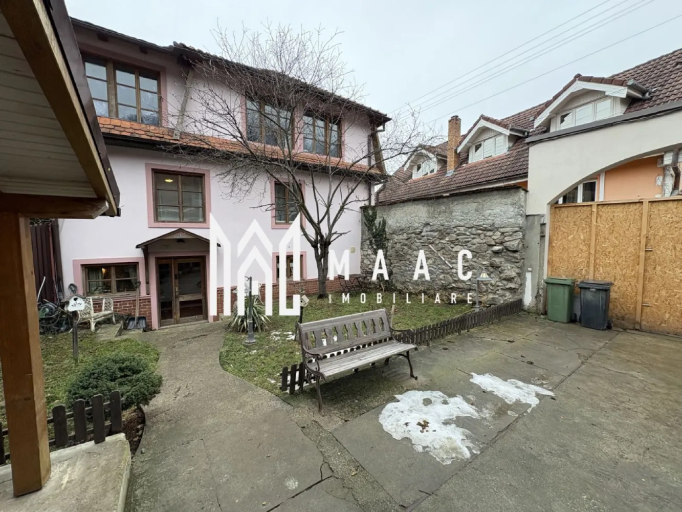 Casă 7 camere I 370 mp teren I Garaj I Cisnadioara