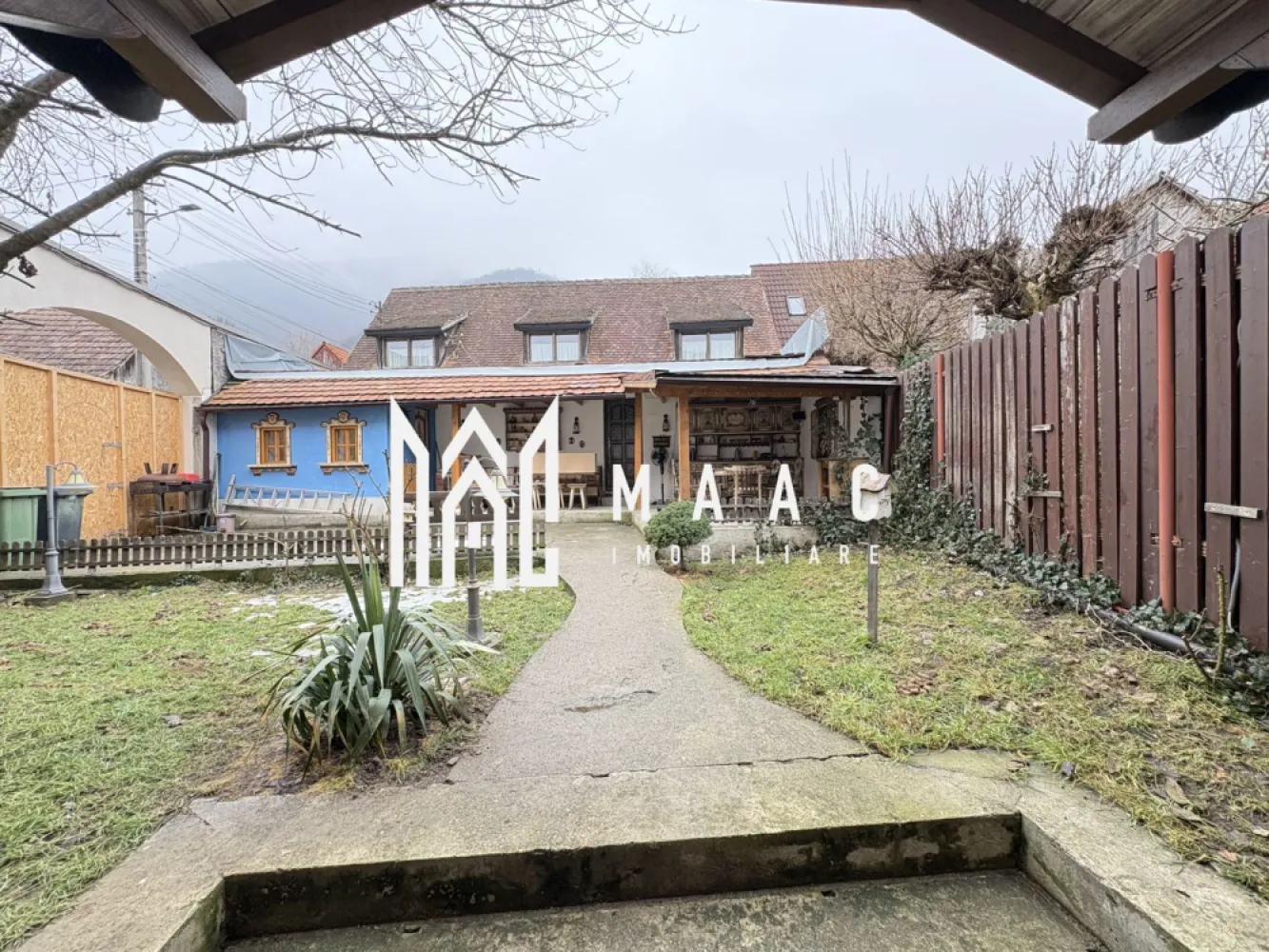 Casă 7 camere I 370 mp teren I Garaj I Cisnadioara