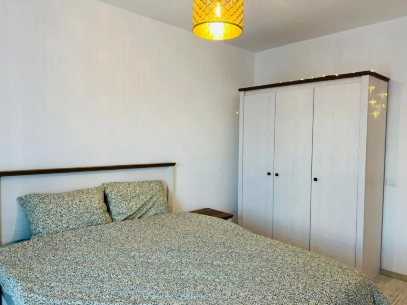 Apartament 3 camere LUX New World Militari 100 mp Parcare subterana