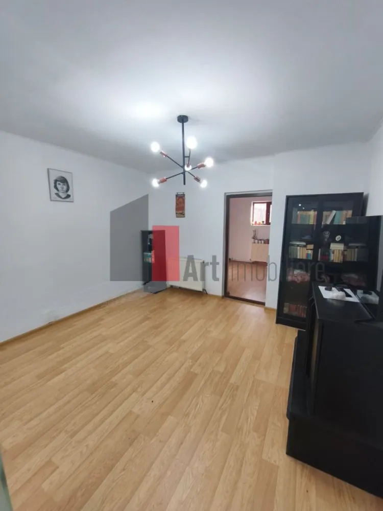 Casa Vanzare Giulesti 4 camere
