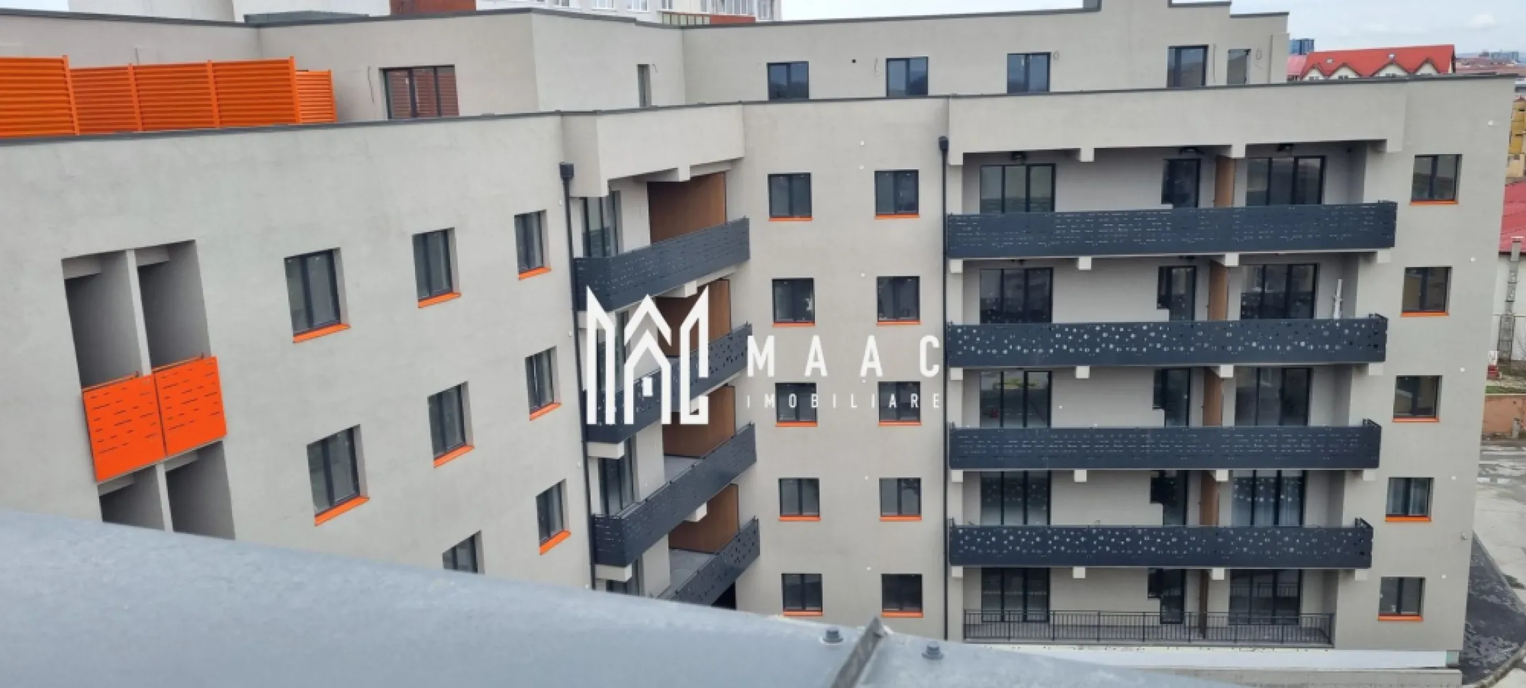 Apartament la cheie I 3 camere I 82 mpu + 13 mp I Hipodrom