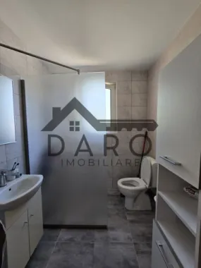 Casa in Livezeni , 140 mp utili , in centrul localitatii .