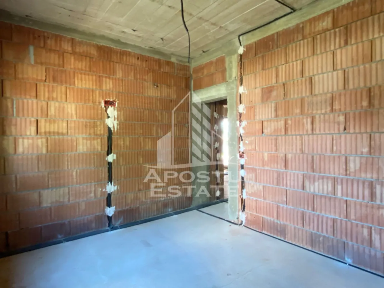 Casa pe un singur nivel de vanzare Comuna Urseni