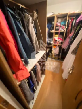 Casa individuala cu 7 camere,si teren de 550 mp,Dudestii Noi