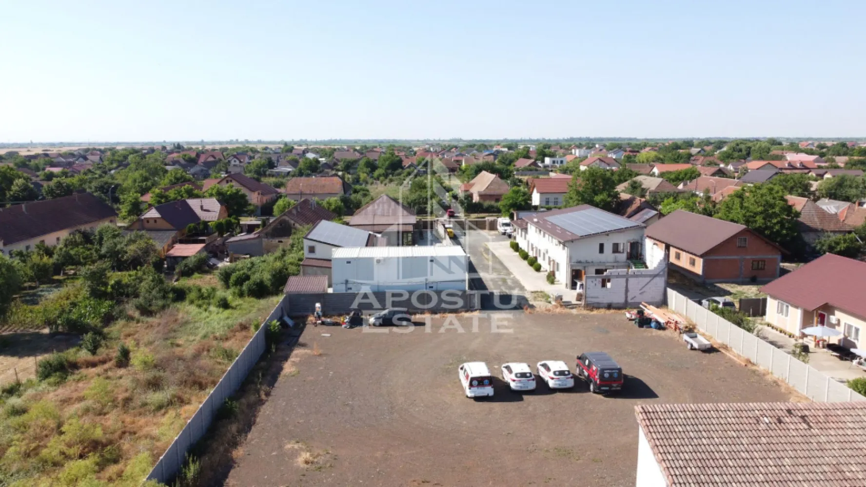 SAD de vanzare in EXCLUSIVITATE, 392 mp, 2693 mp teren, Sacalaz - APOSTU ESTATE va propune spre vanzare proprietate speciala, 392 mp SAD si 2693 mp teren, Sacalaz.

La parter regasim o receptie cu scara si elevator pentru persoane cu dizabilitati, grup sanitar pacienti, cabinet consultatii, sala tratament, grupuri sanitare si vestiare precum si o bucatarie profesionala.
La etaj avem 9 camere , o chicineta, 4 grupuri sanitare, 2 oficii. Accesul intre parter si etaj se face pe o scara exterioara.
Cladirea a fost gandita sa functionaze ca un centru medical.
Terenul de care beneficiaza proprietatea este de 2693 mp.
Confortul termic este asigurat de centrala pe gaz. De asemenea proprietatea beneficiaza de panouri fotovoltaice de 30 kW.
Proprietatea se afla in imediata vecinatate a magazinului Lidl .

Va asteptam la o vizionare.

CP2577854