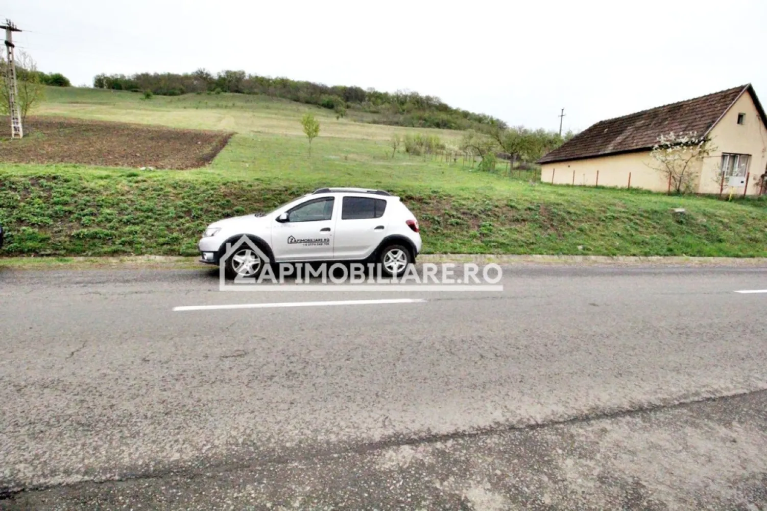 Teren 3200 mp, intravilan, Targu Mures, 0% comision - De vânzare 3.200 mp. de teren intravilan în zona Unirii ,strada Remetea , Terenul se vinde la prețul de 80.000 Euro negociabil. Comisionul este ZERO!
Dacă vă place această ofertă - sau pentru alte informații sunați la numărul de contact din anunț! 0774048706
Compania Zap Imobiliare vă pune la dispoziție toate informațiile, actele și documentele necesare alături de asistență și consiliere permanentă până la finalizarea achiziției imobiliare. Ne dorim să îți oferim cea mai plăcută experiență.