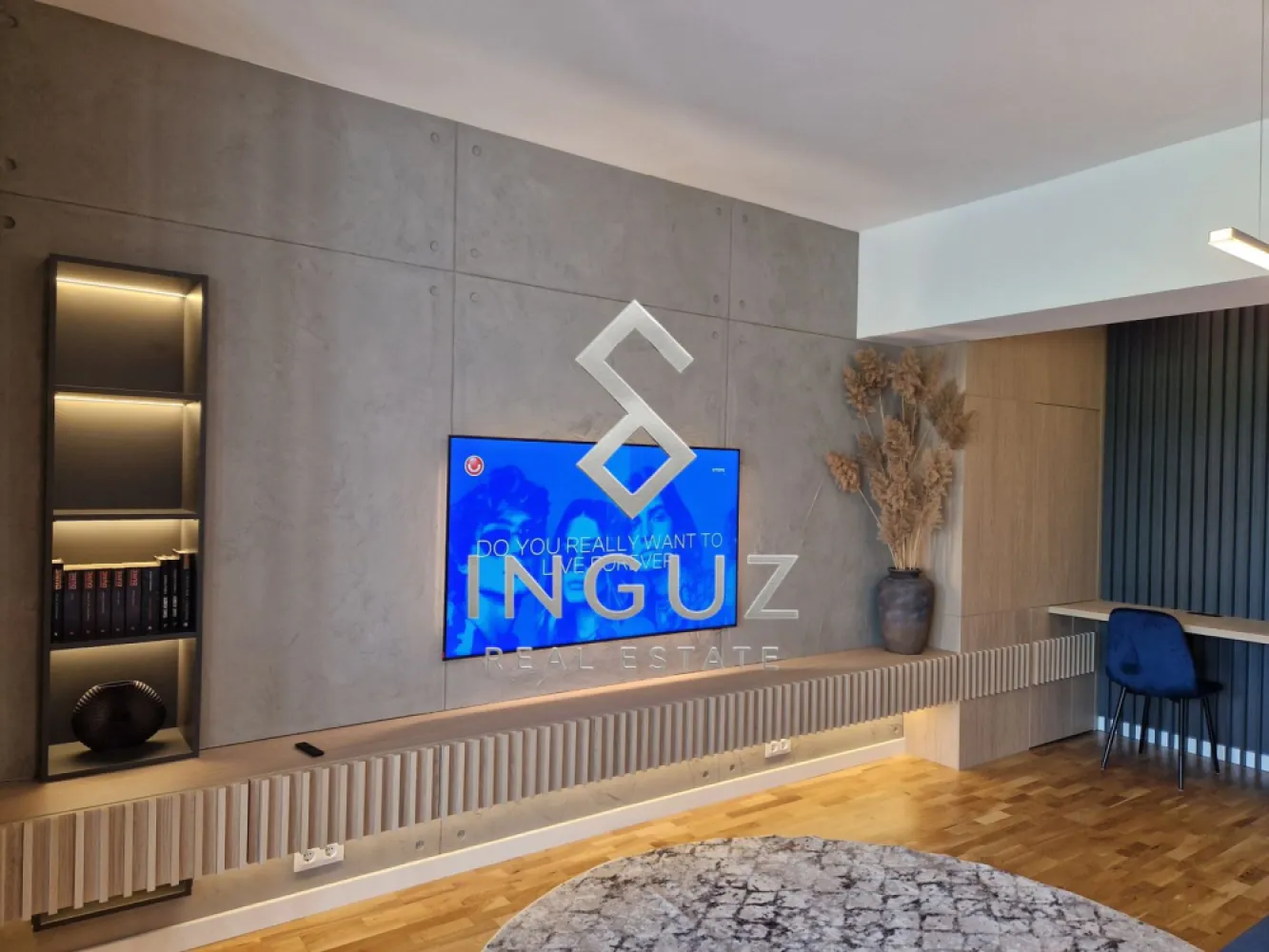 DE ÎNCHIRIAT – APARTAMENT 3 CAMERE PREMIUM – BĂNEASA (ZONA ZOO) - DE ÎNCHIRIAT – APARTAMENT 3 CAMERE PREMIUM – BĂNEASA (ZONA ZOO)
1.100 € / lună | Proprietar | 83 mp | Etaj 2

Apartament premium cu 3 camere situat în zona de nord a Bucureștiului, lângă Pădurea Băneasa și Grădina Zoologică. Ideal pentru familie sau expați care caută confort, liniște și acces rapid către oraș și aeroport.

LOCALIZARE
Lângă Pădurea Băneasa – natură, alergare, relaxare
2 min Grădina Zoologică
7 min Băneasa Shopping City
10 min Aeroport Henri Coandă
11 min Aviației | 12 min Piața Victoriei | 13 min Herăstrău
Aproape de școli internaționale (Cambridge, British School, Mark Twain, American School)

COMPLEX
Pază 24/7
Grădină privată + loc de joacă
Comunitate liniștită (familii + expați)
Parcare subterană (opțional)
Încălzire centralizată

APARTAMENT
83 mp utili
Living spațios + bucătărie open space
2 dormitoare | 2 băi (duș + cadă)
Terasă
Design modern, minimalist

CONDIȚII
Contract minim 12 luni
2 luni garanție
Fără animale de companie
Fumatul interzis
Comision agenție: 50%