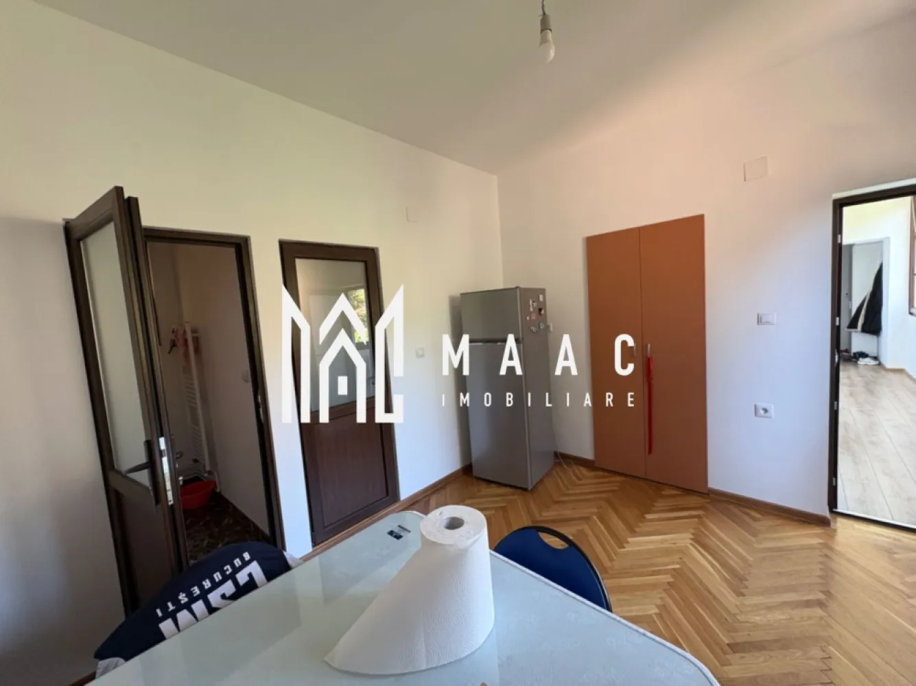 Apartament de vânzare Sibiu | 3 camere | Ultracentral, garaj, 2 pivnițe