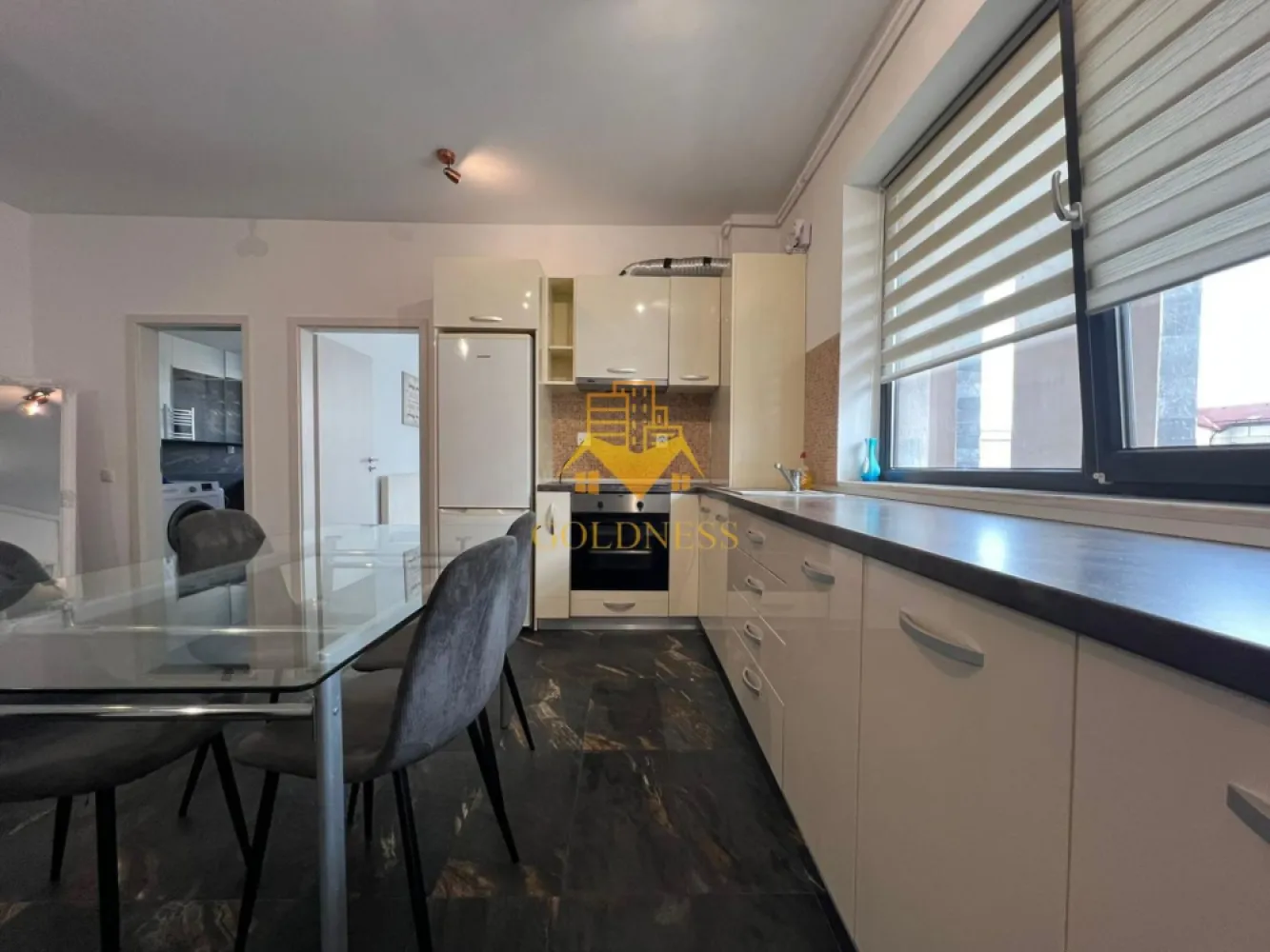 3 camere, 2 Parcari, Pet Friendly, Buna Ziua, Grand Hotel, Trifoiului