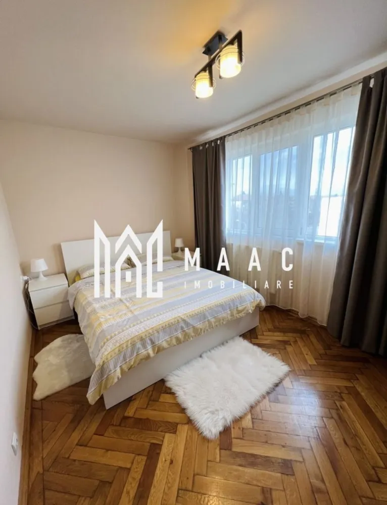 Apartament 2 camere | Balcon | Zona Rahova - MAAC Imobiliare va prezinta un apartament cu 2 camere, suprafata utila de 46 mp, situat la etajul 4 din 4, acoperit cu țiglă, fără mansardă deasupra in zona Rahovei.

Compartimentare și spațiu:
Bucătărie separată
Living 
Dormitor 
Baie cu geam de aerisire
Hol de acces 
Balcon
Dresing spațios, ideal pentru depozitare.

Dotări și finisaje:
Încălzire proprie prin centrală termică și calorifere.
Ușă metalică la intrare.
Apartamentul a fost renovat complet recent.

Opțiuni de vânzare:
Se poate vinde atat nemobilat cat si mobilat in functie de preferintele clientilor.

Localizare și avantaje:
Statii de autobuz în apropiere, facilitând accesul rapid către alte zone ale orașului.
Magazine, farmacii, școli, grădinițe și alte servicii esențiale la câțiva pași distanță.

Pentru mai multe detalii precizati telefonic ca ati vazut anuntul cu ID: CP2928586
