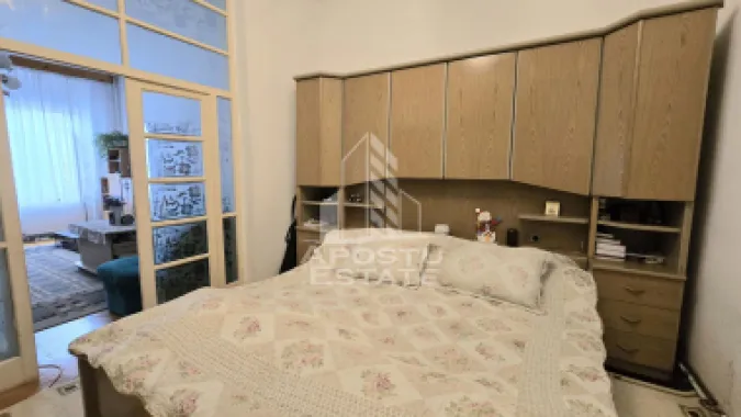 Casa de vanzare, 7 camere si 4 bai, comision 0, zona Odobescu