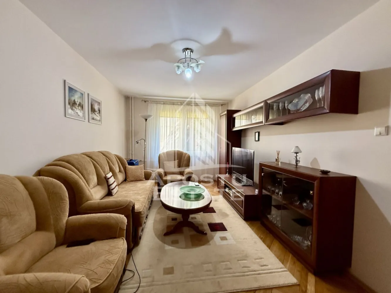 Apartament 3 camere, 2 bai, etaj 1, mobilat, zona Olimpia-Stadion