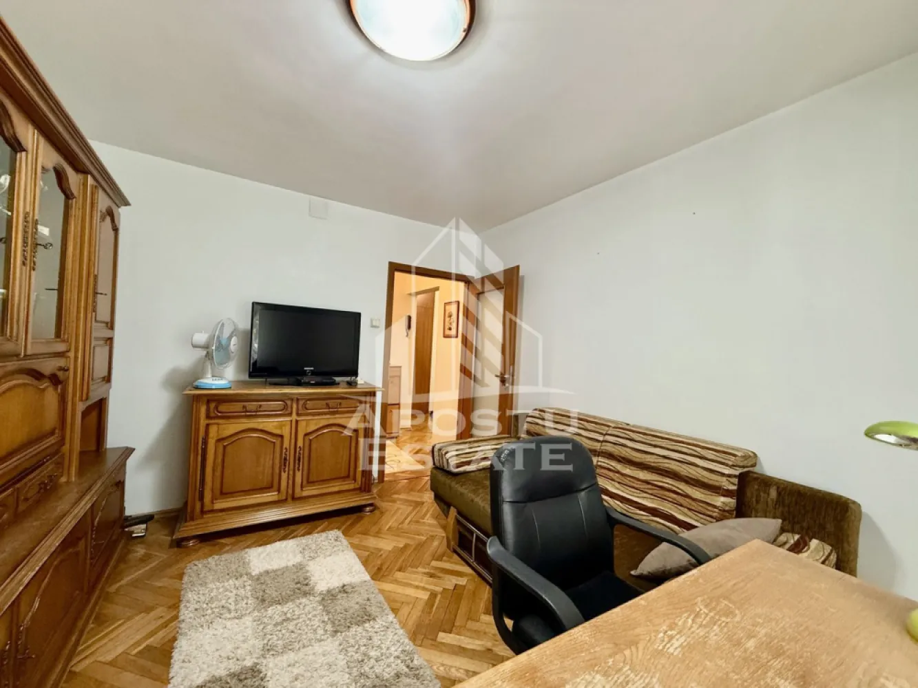 Apartament 3 camere, 2 bai, etaj 1, mobilat, zona Olimpia-Stadion