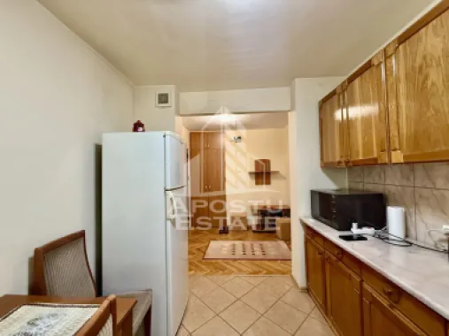 Apartament 3 camere, 2 bai, etaj 1, mobilat, zona Olimpia-Stadion