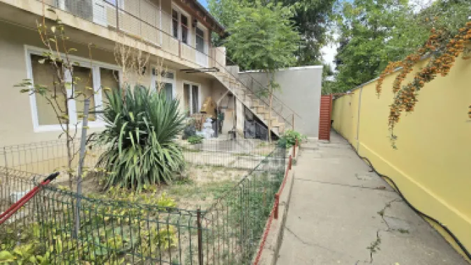 Casa de vanzare, 7 camere si 4 bai, comision 0, zona Odobescu