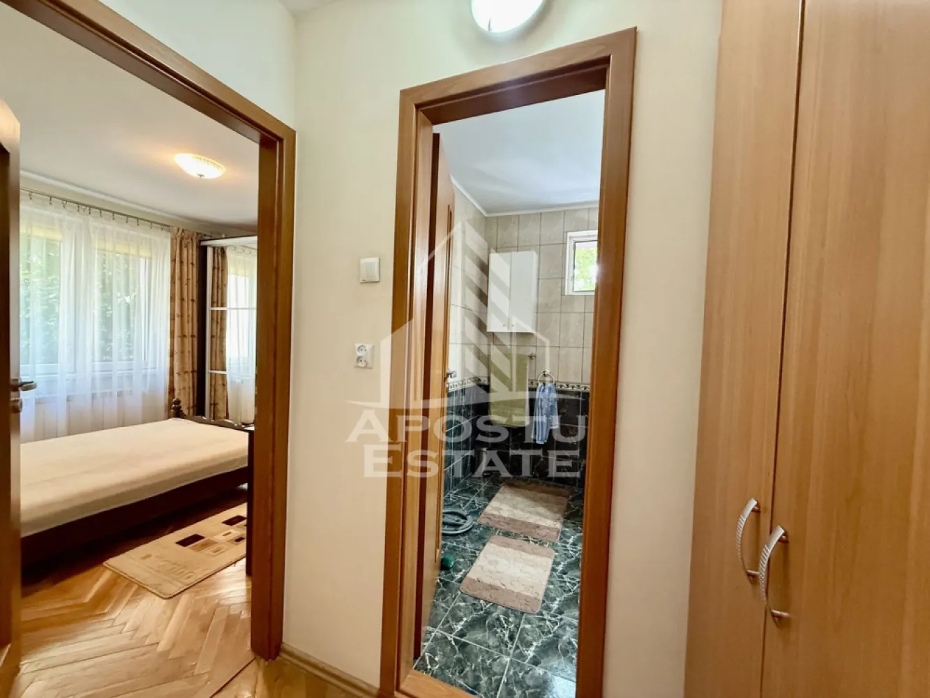 Apartament 3 camere, 2 bai, etaj 1, mobilat, zona Olimpia-Stadion