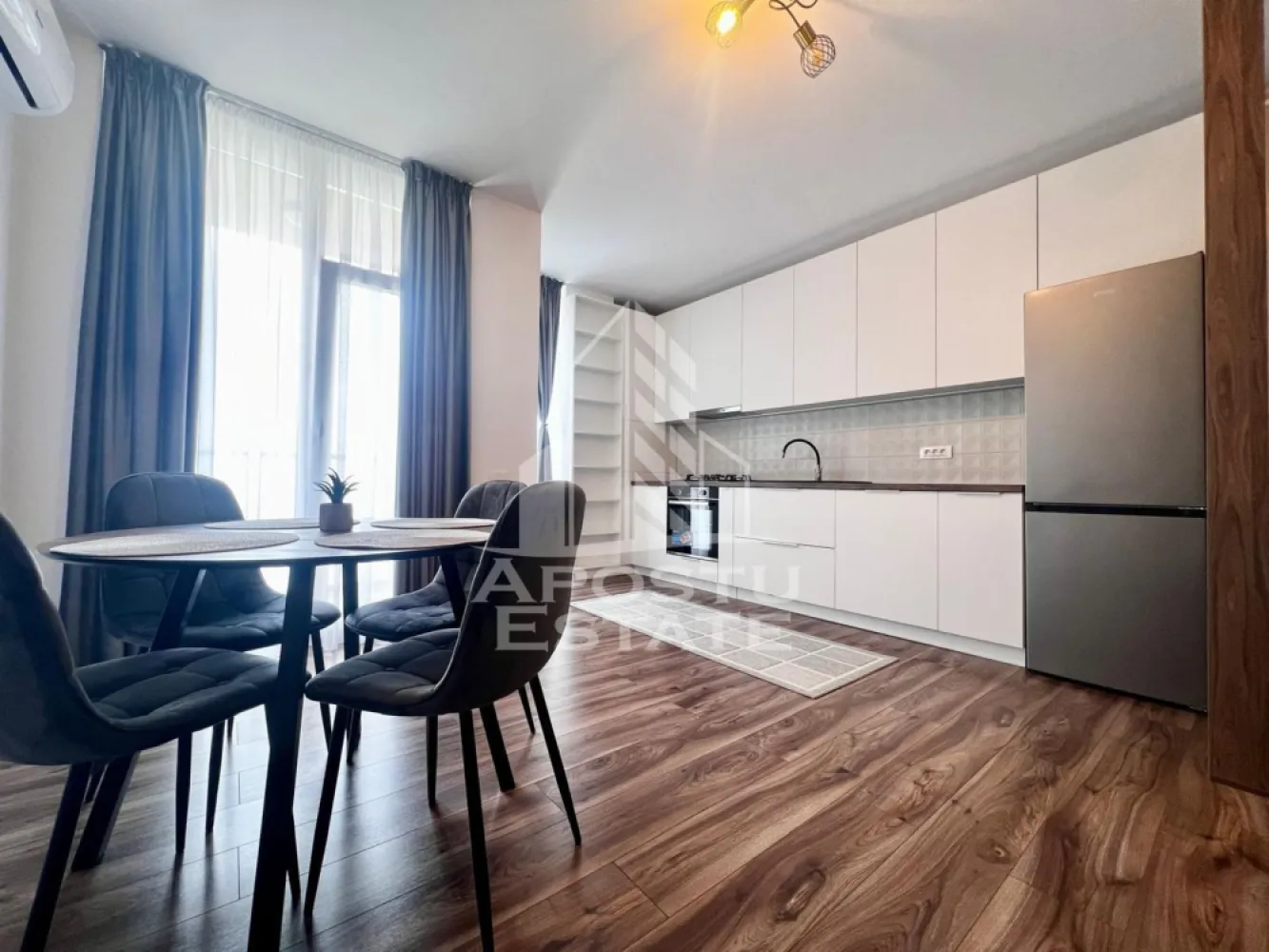 Apartament 2 camere de închiriat, parcare, Torontalului, Timișoara