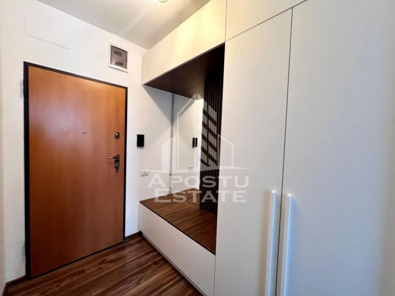 Apartament 2 camere de închiriat, parcare, Torontalului, Timișoara