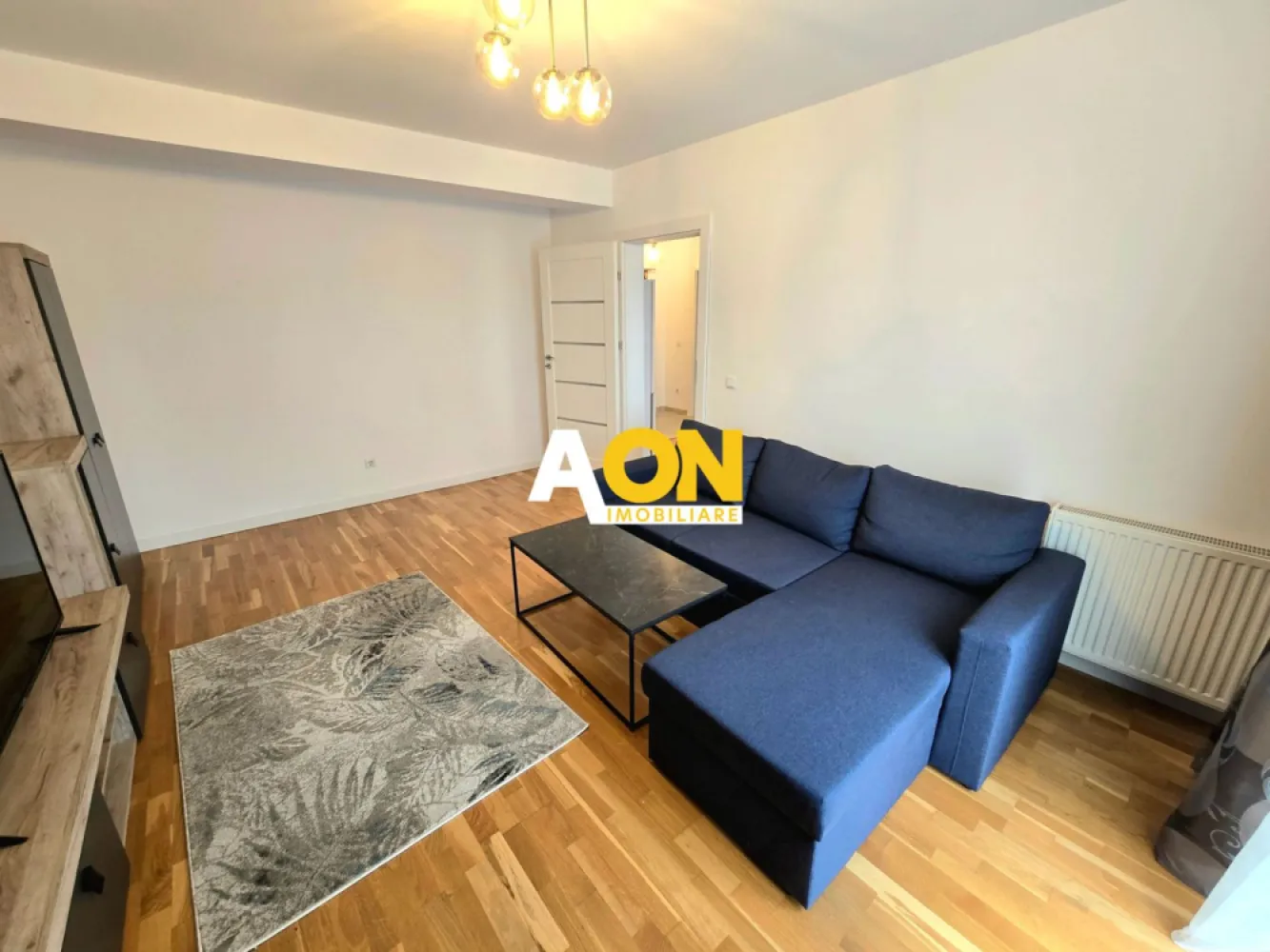 Apartament cu 2 Camere, Decomandat, Complet Mobilat, Zona Cetate - AON Imobiliare vă prezintă spre închiriere un apartament cu 2 camere situat în zona Cetate - Alba Iulia!
Apartamentul se închiriază complet mobilat și utilat, pe perioadă de minim 12 luni!
Proprietatea se află la etajul 2 al unui bloc cu 3 etaje, dispune de o suprafață utilă de 55mp, compartimentat decomandat, compus din:
- Dormitor
- Living
- Bucătărie
- Baie
- Hol
- Balcon
Există loc de parcare propriu!
Imobilul este amplasat într-o zonă liniștită, rezidențială, cu acces facil către punctele de interes din oraș!
Pentru mai multe detalii sau programarea unei vizionări, vă rugăm să ne contactați!
ID: CP3170247