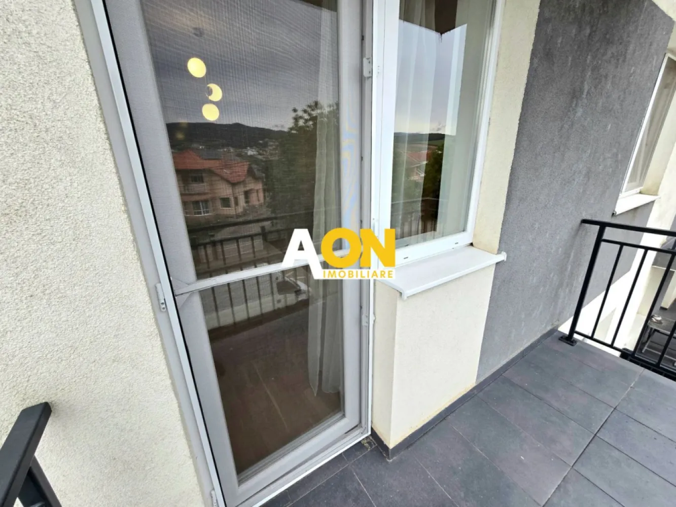 Apartament cu 2 Camere, Decomandat, Complet Mobilat, Zona Cetate