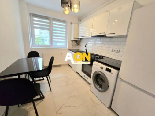 Apartament cu 2 Camere, Decomandat, Complet Mobilat, Zona Cetate