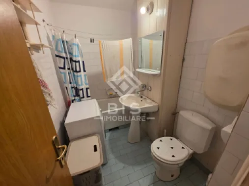 Apartament 2 camere decomandate. ETAJ 2
