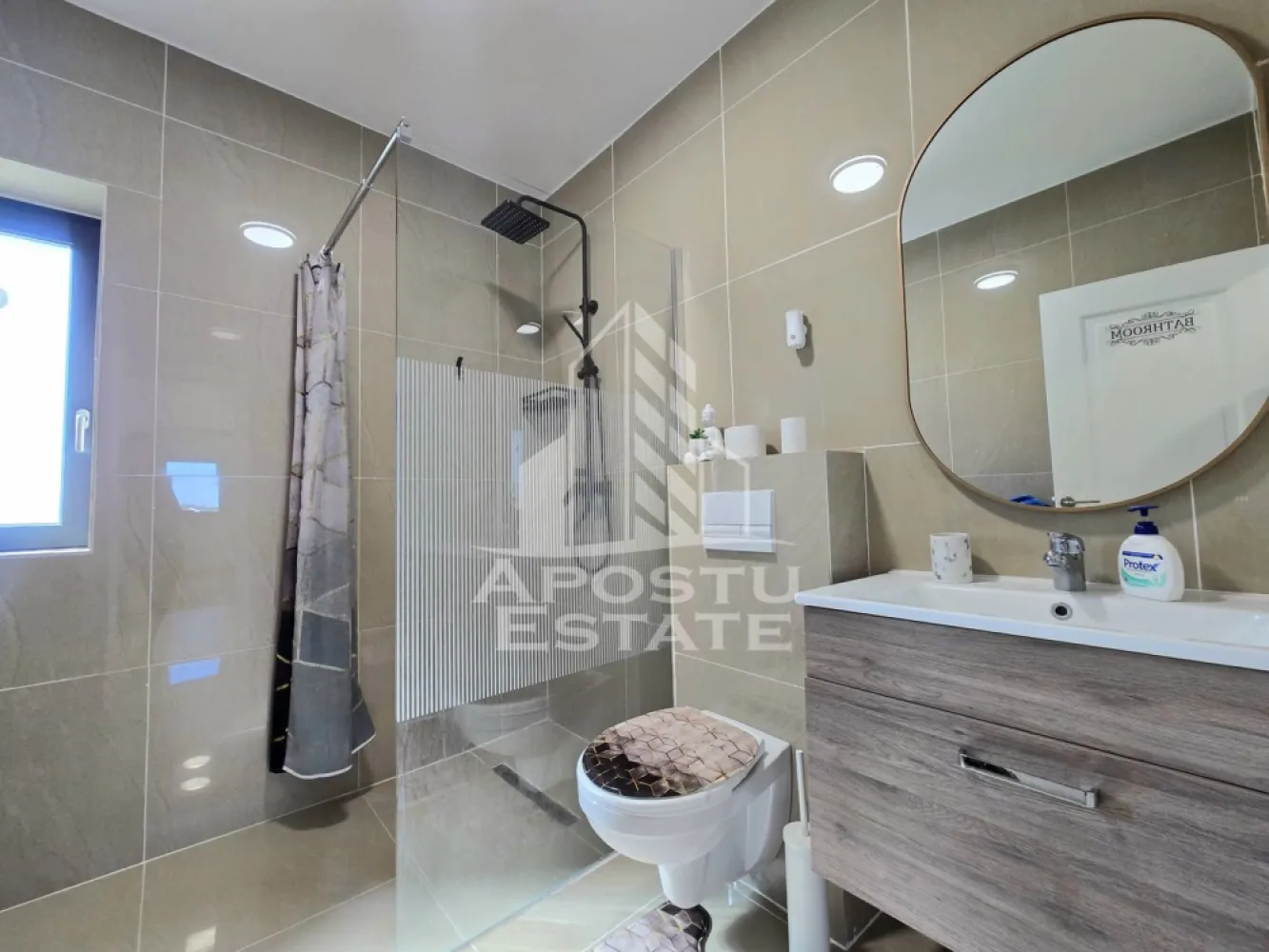 Apartament de vanzare, 3 camere, 2 balcoane, zona Calea Urseni, Giroc