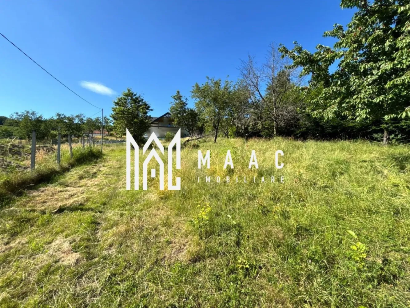 Teren intravilan 916 mp | Cisnădioara | P+1 | Zonă premium - MAAC IMOBILIARE propune spre vânzare un teren intravilan, situat în Cisnădioara, una dintre cele mai apreciate zone rezidențiale din apropierea Sibiului.

Proprietatea reprezintă o oportunitate excelentă atât pentru construirea unei locuințe individuale, cât și pentru investiție, fiind amplasată într-o zonă liniștită, cu acces facil și un cadru natural deosebit.

Caracteristici:

• Suprafață teren: 916 mp măsurați (905mp in acte)
• Regim de înălțime permis: P+1
• Deschidere-42 ml
• Teren intravilan
• Utilități în apropiere
• Acces facil către drum principal
• Zonă în continuă dezvoltare

Pentru informații suplimentare sau stabilirea unei vizionări, vă stăm la dispoziție.

Pentru mai multe detalii precizati telefonic ca ati vazut anuntul cu ID:CP3175037