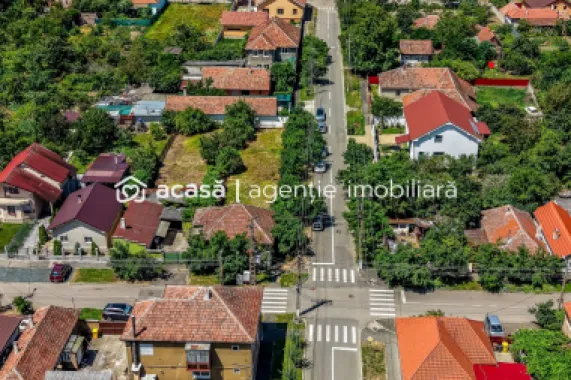 Casă cu teren 1018 mp și 2 fronturi stradale- Bujac