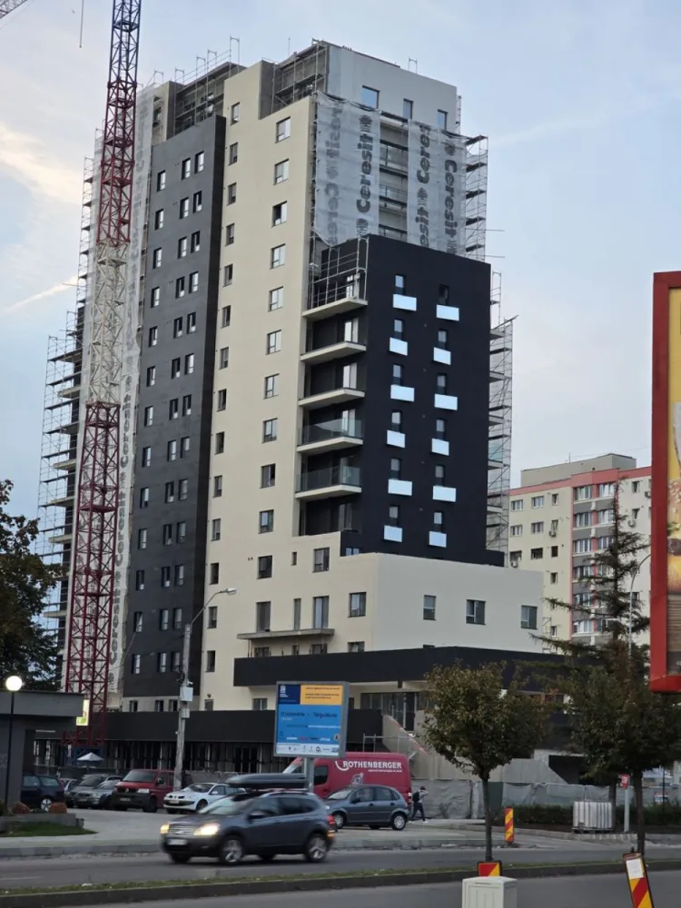 Oferta Apartamente c in Bloc Nou 41 mp et.8, - Contact 0774048706 Bogdan 
De vânzare apartament in Bloc nou cu 2 camere decomandat confort 1, situat în Zona semicentral, cu suprafeta utilă de la 55 mp + balcon 9 mp. situat la etajul 4 di 16
Apartamentul cu 2 camere se vinde semifinisat la pretul de 107.500 euro+tva
Contact 0774048706 Bogdan
Dacă vă place această ofertă - sau pentru alte informații sunați la numărul de contact din anunț! 
Compania Zap Imobiliare vă pune la dispoziție toate informațiile, actele și documentele necesare alături de asistență și consiliere permanentă până la finalizarea achiziției imobiliare. Ne dorim să îți oferim cea mai plăcută experiență, îndeplinim vise cu pereți!