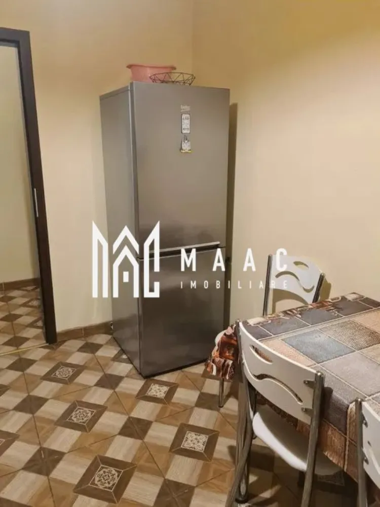 Aparament 2 camere I Decomandat I Etaj 3 I Kogalniceanu - Va propunem spre inchiriere un apartament de 2 camere decomandat situat la etajul 3 al unui imobil din zona Kogalniceanu.

Locuinta cuprinde: hol intrare, living, dormitor,bucatarie,baie.

Aferent: loc de parcare.

Nu se accepta animale de companie.

Se percepe garantie in cuantumul unei chirii lunare.

Se inchiriaza pe termen lung.

Zona linistita cu acces rapid la centre comerciale, de invatamant, de agrement.

Pentru mai multe detalii precizati telefonic ca ati vizionat anuntul cu ID: CP2279577