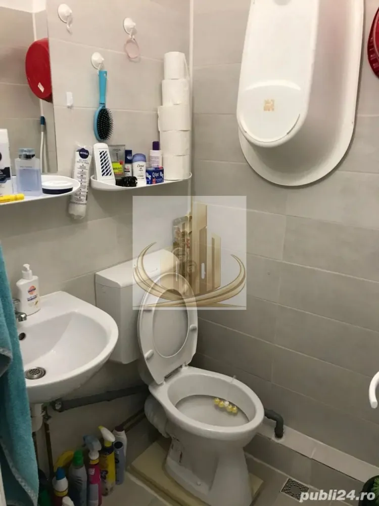 Garsoniera zona Dacia et. 1 12mp - 35500 euro - De vânzare garsonieră – Zona Dacia – Circumvalațiunii, Timișoara pret 35500 Euro

Garsonieră situată la etajul 1, cu suprafață de 12 mp, complet mobilată și utilată, gata de mutare.

Dotări și avantaje:

Baie proprie cu duș;
Mobilată și utilată;
Cheltuieli de întreținere reduse;
Situată în zona Dacia – Circumvalațiunii, în apropierea Parcului Dacia;
Piață alimentară, magazine, farmacii și alte facilități la câteva minute de mers pe jos;
La aproximativ 5 minute pietonal de Iulius Mall.

Ideală pentru locuit sau investiție.

Pentru mai multe informații și vizionare, vă rog să mă contactați.

ID intern CP3179562