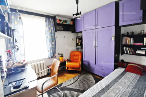 Tudor - Ap 3 cam - Etaj 1 cu balcon închis - Str. PandurilorZona Eon