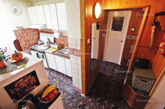 Tudor - Ap 3 cam - Etaj 1 cu balcon închis - Str. PandurilorZona Eon