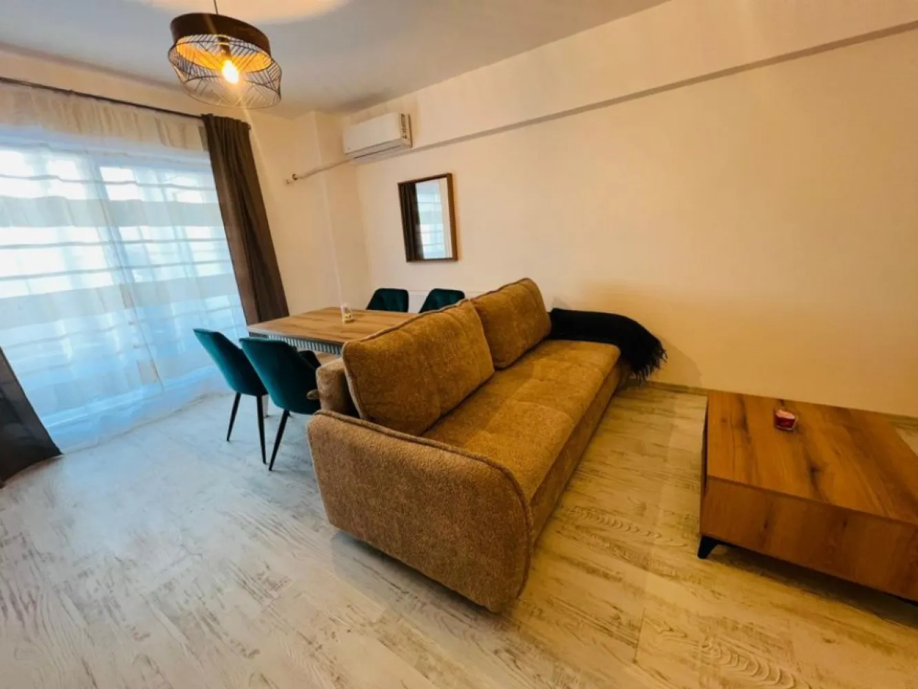 Apartament 3 camere LUX New World Militari 100 mp Parcare subterana