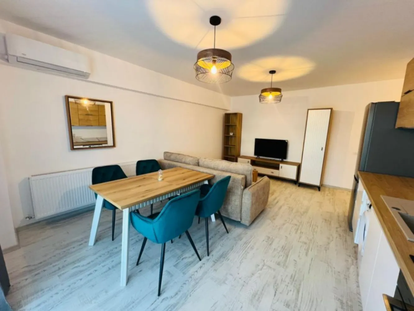 Apartament 3 camere LUX New World Militari 100 mp Parcare subterana